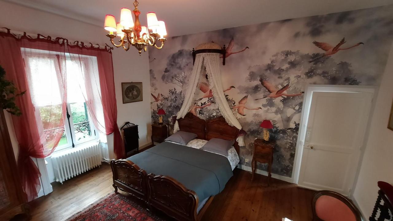 Les Cedres Bed and Breakfast Montaigu-Vendee Exteriör bild